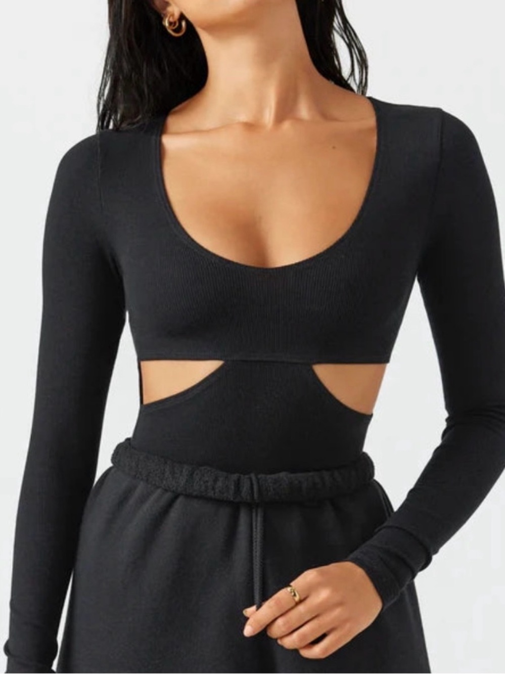 Joah Brown Long sleeve cut out long sleeve ribb top in xs/s